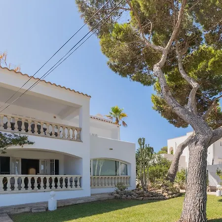 Lucia Cala d'Or (Mallorca)