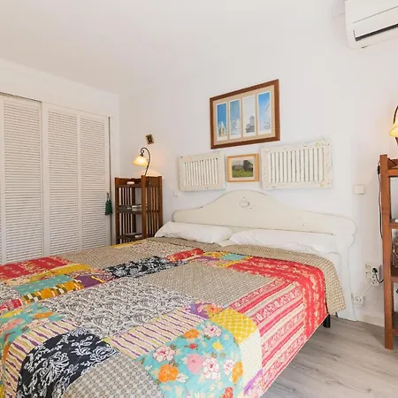 Lucia Cala d'Or (Mallorca)